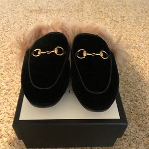 Gucci velvet loafers